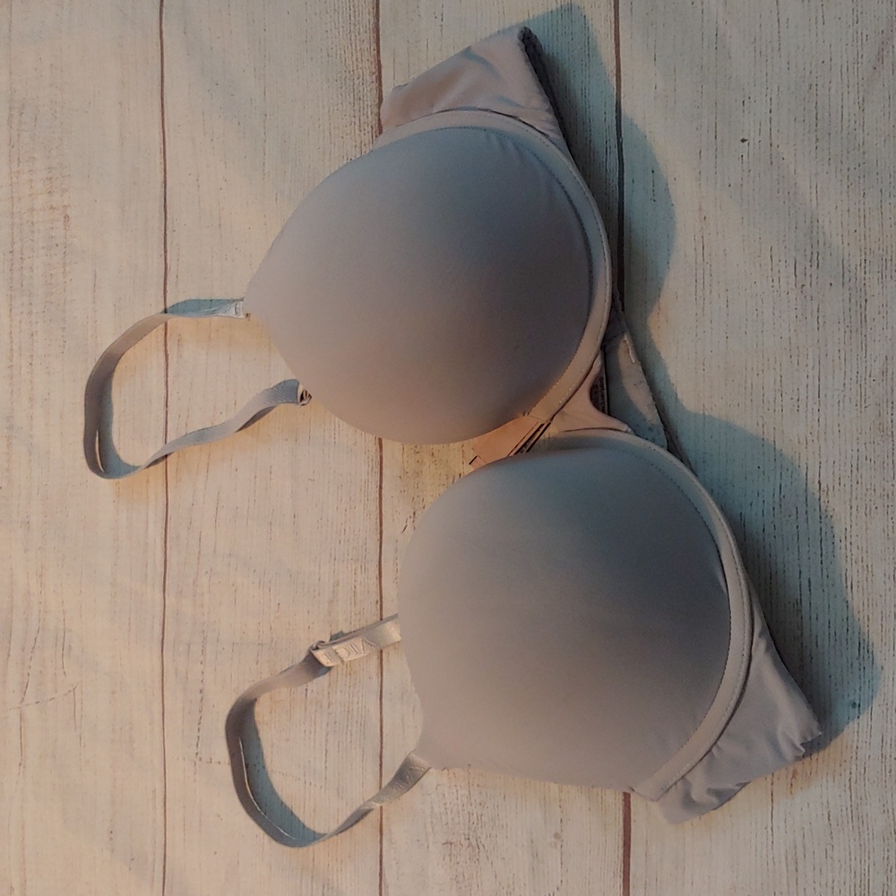 VICTORIA'S SECRET LILAC GRAY PUSH-UP UNDERWIRE‎ BRA